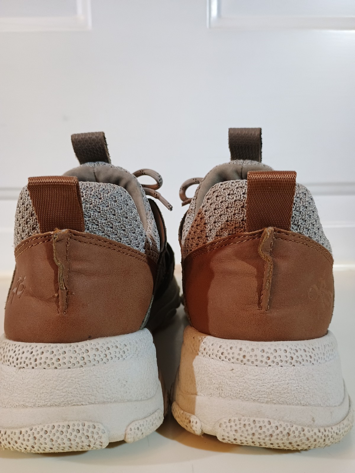 Otbt Unison Lace Up Taupe Synthetic Leather / Fabric Comfort Shoes sz 6.5