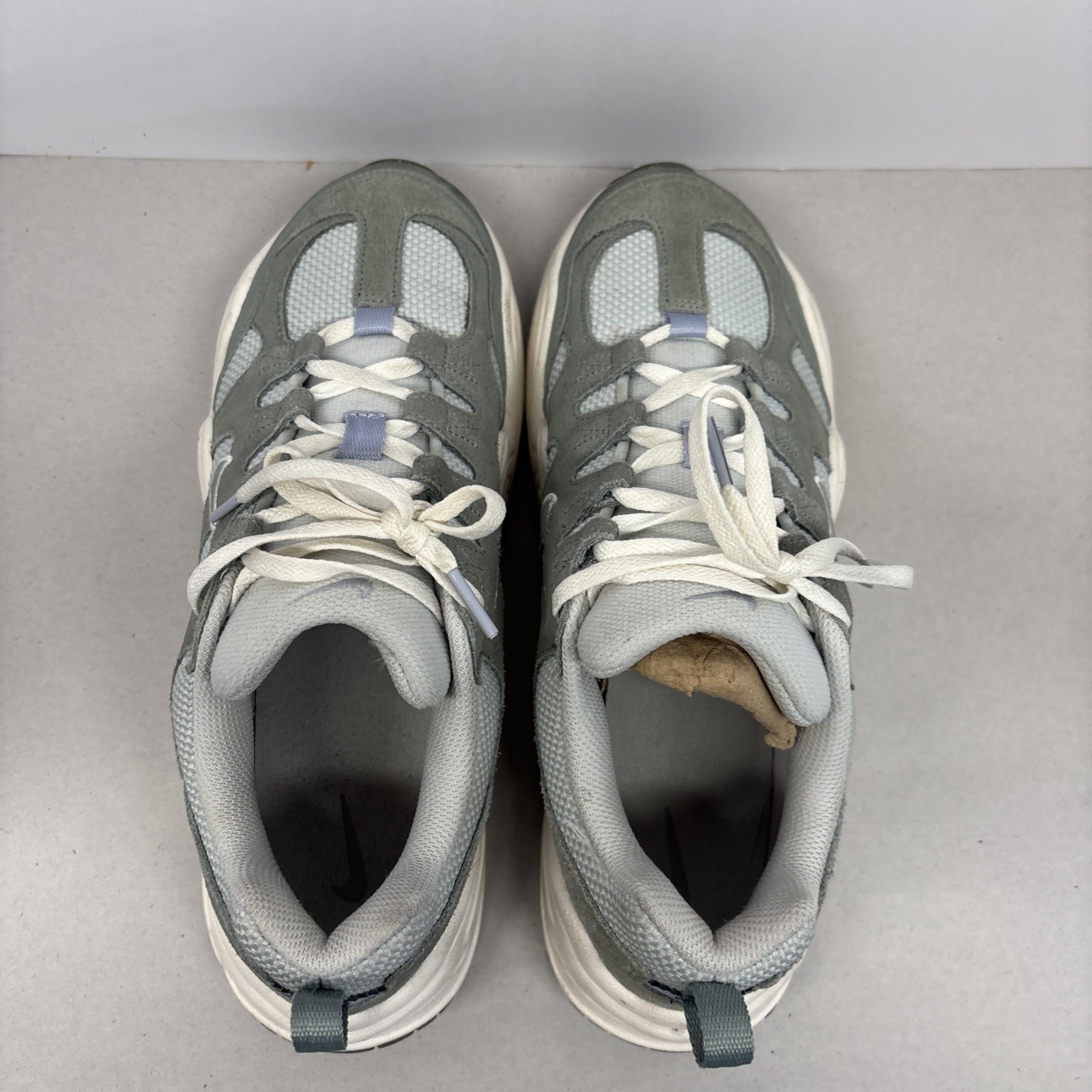 Nike mens Tech Hera Size 10 Mica Green (DR9761-001).