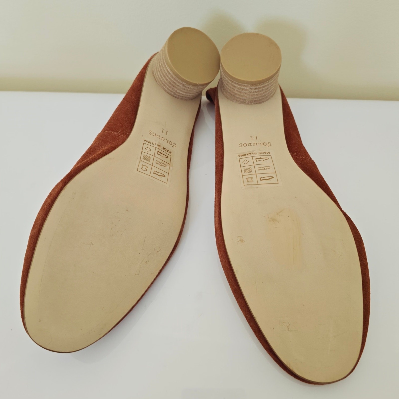 Anthropologie Soludos Juliette Pumps Stacked Heel Suede Round Toe Rust Orange 11