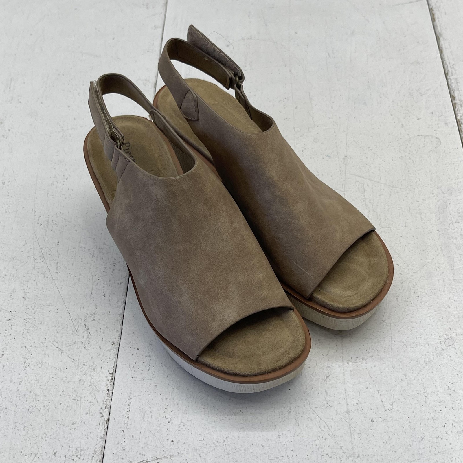 Pierre Dumas Shoes Womens Size 7 Beige CLUE-1 Slingback Block Heel Sandals