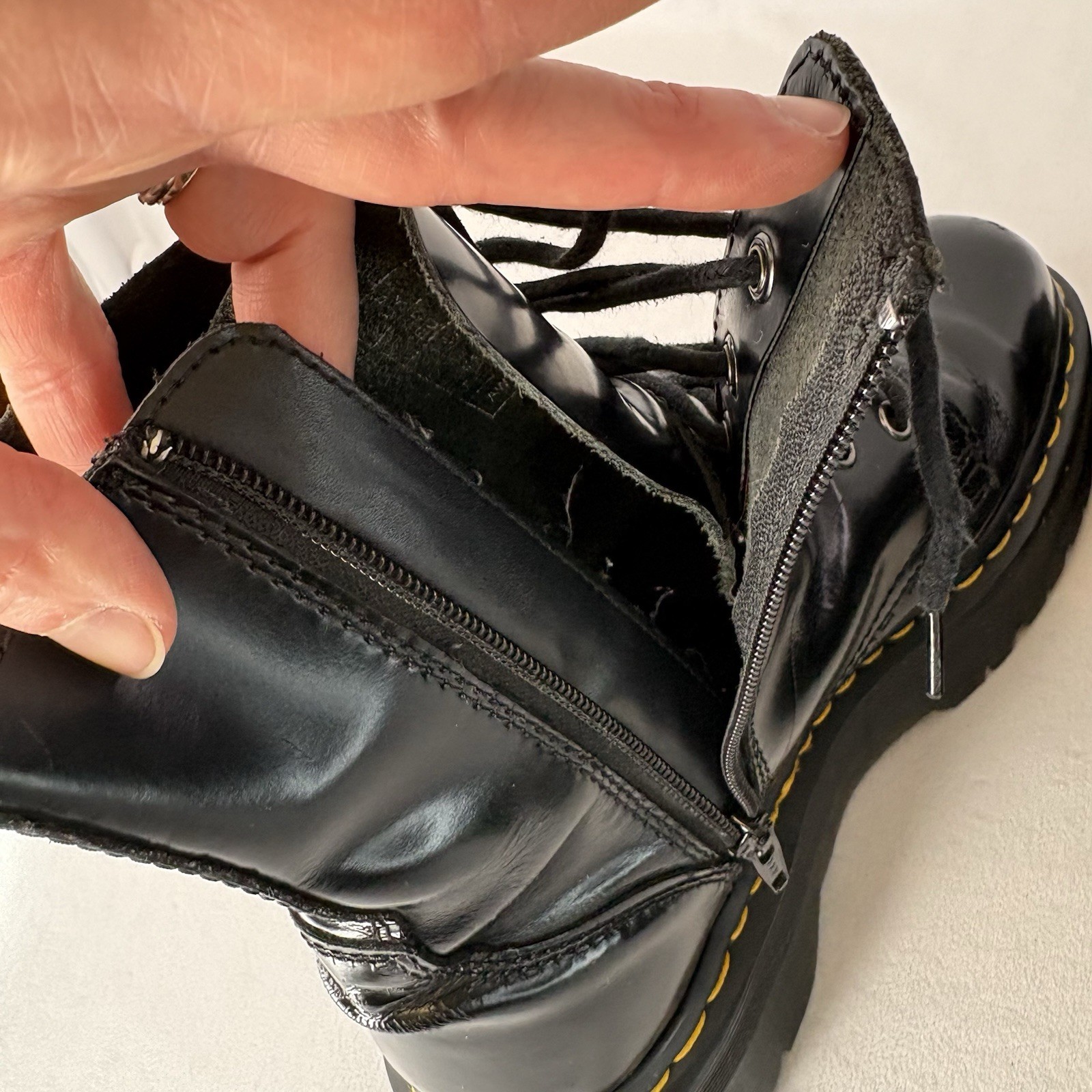 Dr. Martens Jadon Platform Leather Boot – Black Polished Smooth Size M9 – W10