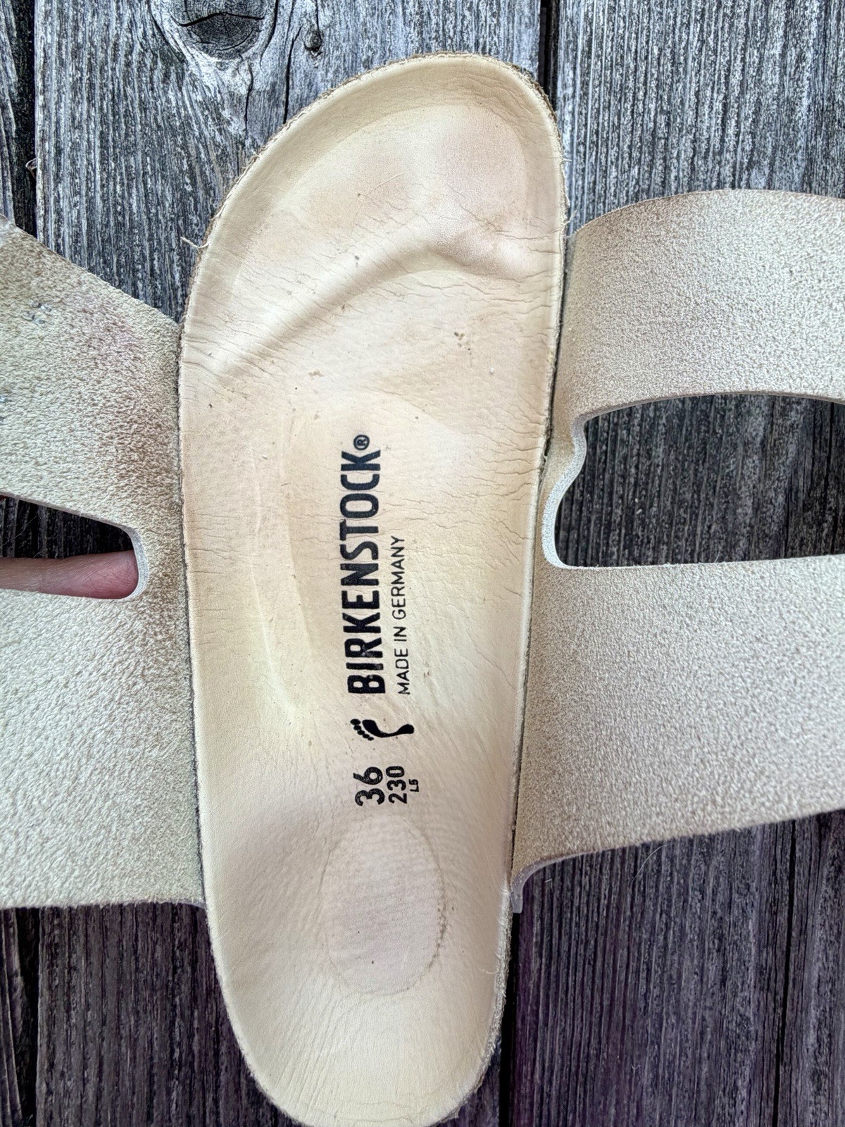 Birkenstock Arizona Big Buckle High Shine Ecru. Size 36. Perfect Summer Sandal
