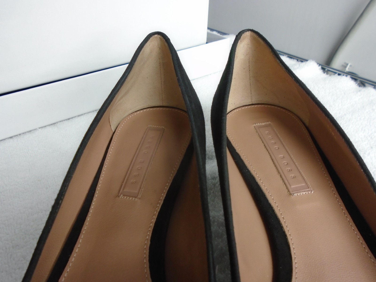 HUGO BOSS Black Suede Leather Munich 35 Pumps Heels Made in Italy Women’s 7.5 US