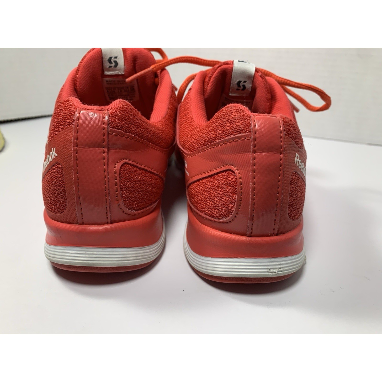 Lightweight Red Running Shoes Breathable Comfort Trainer Women 6.5