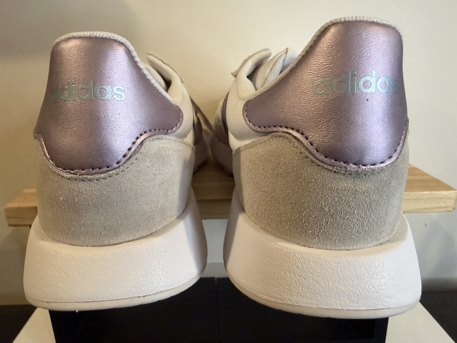 adidas Run 60s 2.0 Womens 8.5 Beige Silver White Sneakers Shoes GX1713 🔥 New!