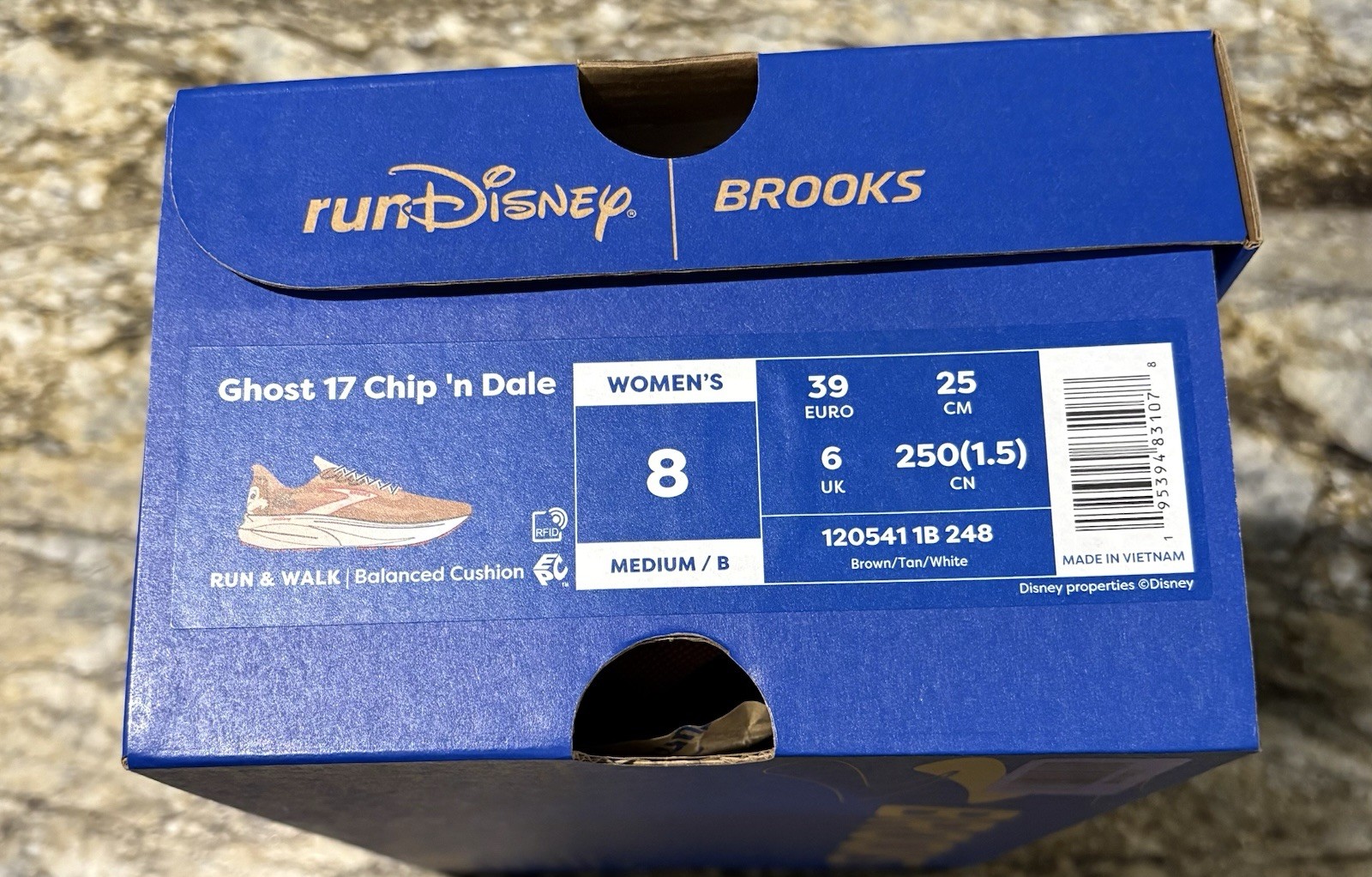 runDisney x Brooks Ghost 17 Chip n’ Dale – Size 8W – SHIPS ASAP – NEW IN BOX