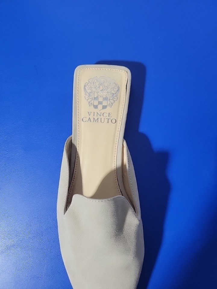 Vince Camuto