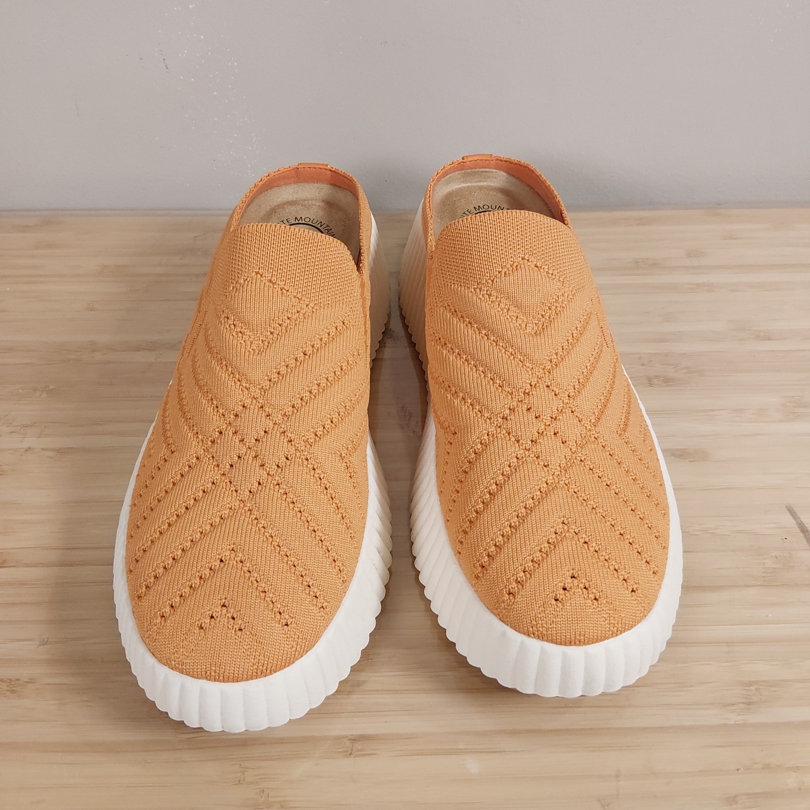White Mountain Wmn Dystant Slip On Platform Sneakers 8.5 Apricot Orange Color