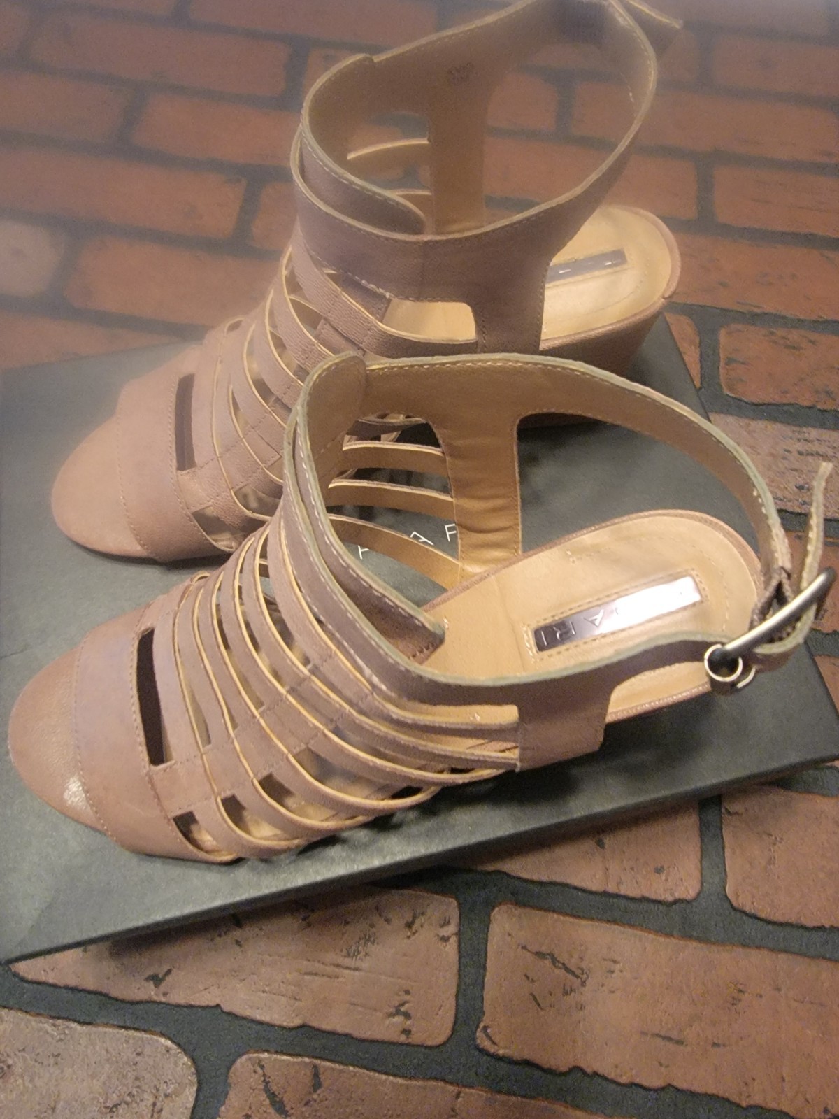 TAHARI Avid Sandal, Mushroom, Size 10 Strappy Leather Block Heel Ankle Buckle