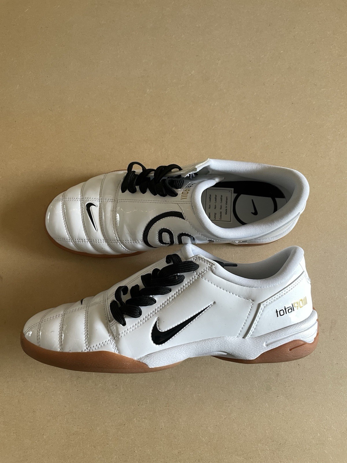 Nike Total 90 US9 Womens Indoor Soccer Shoes White Metallic Gold IB5666-100