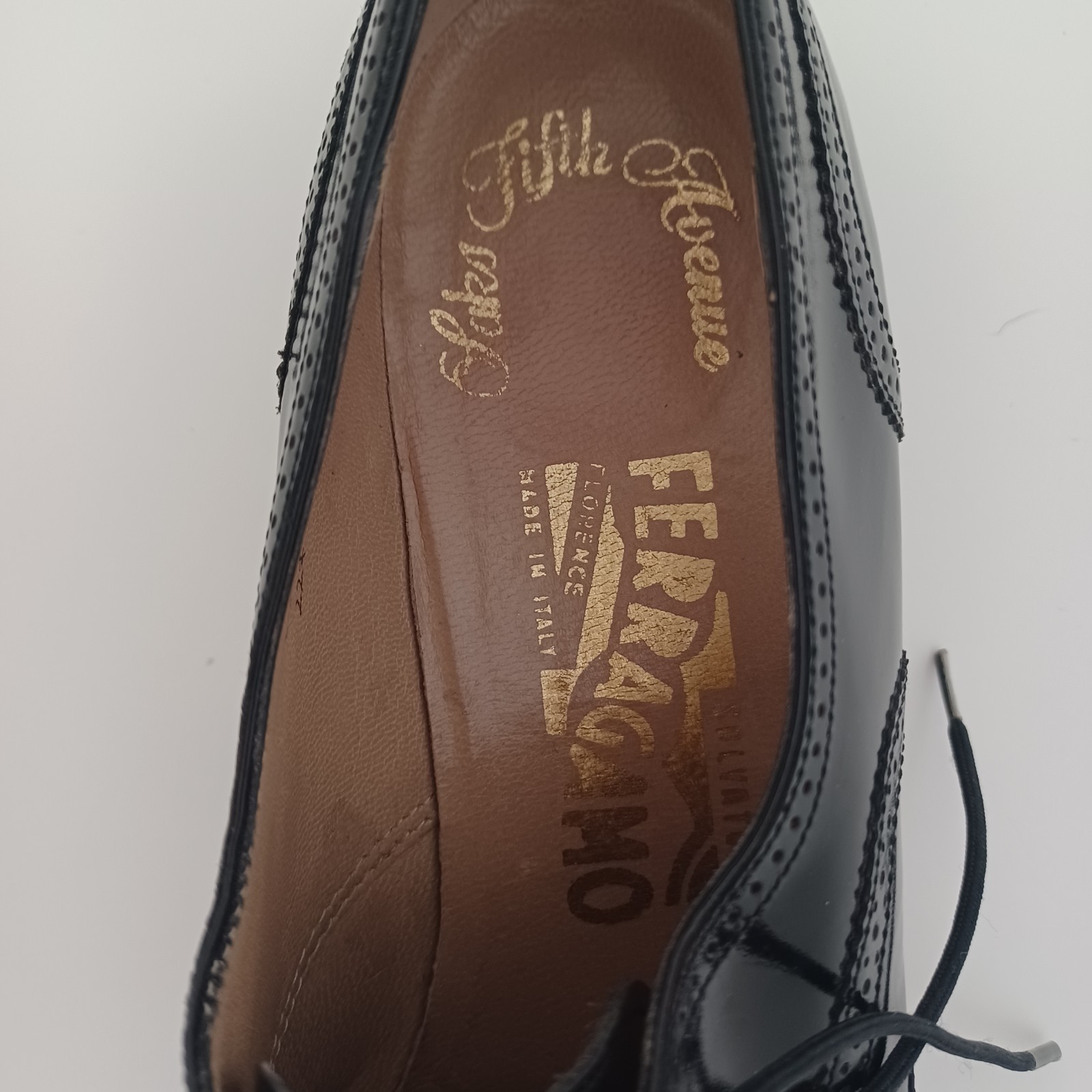 Salvatore Ferragamo Black Patent Leather Wingtip Oxfords Narrow 9.5AAA Women’s