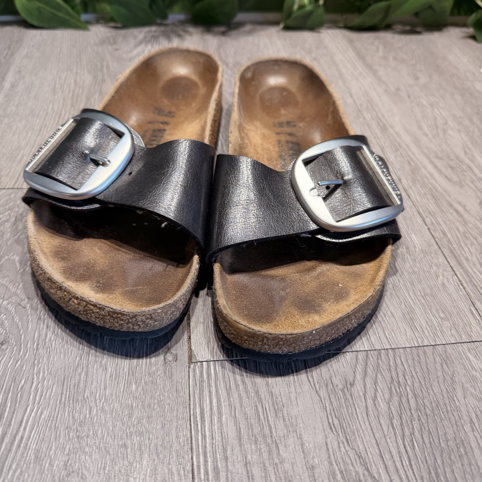 BIRKENSTOCK Madrid BIG BUCKLE Nubuck Leather SANDALS Black/Silver – WOMEN’S 9
