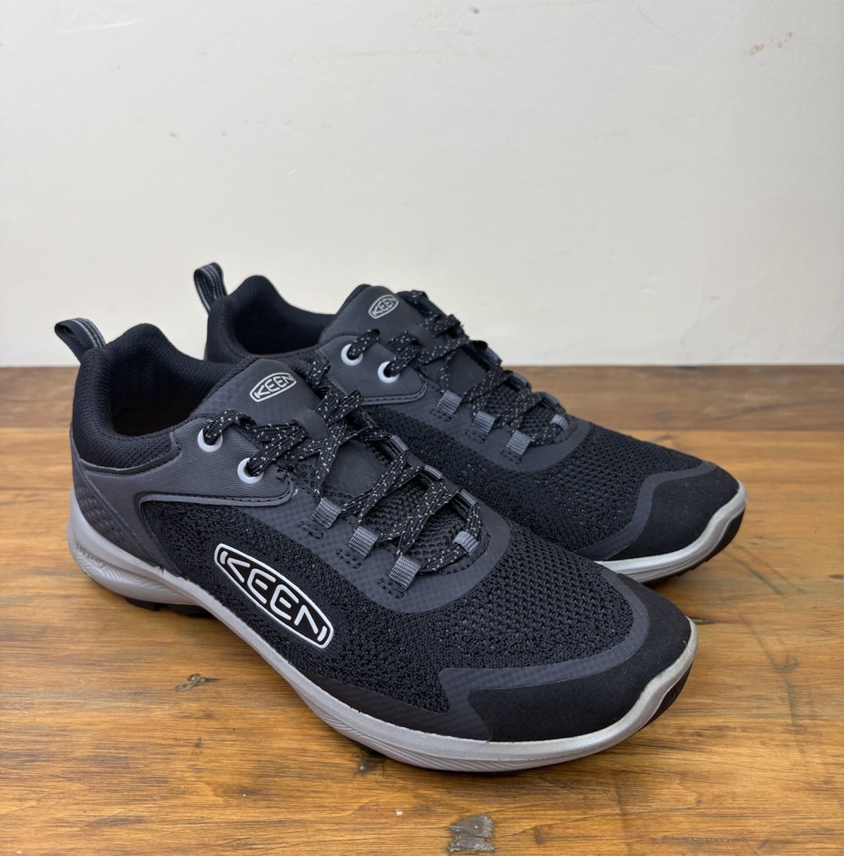 KEEN Terradora Speed Hiking Shoes Womens 9.5 Black Grey Athletic Sneaker 1027257