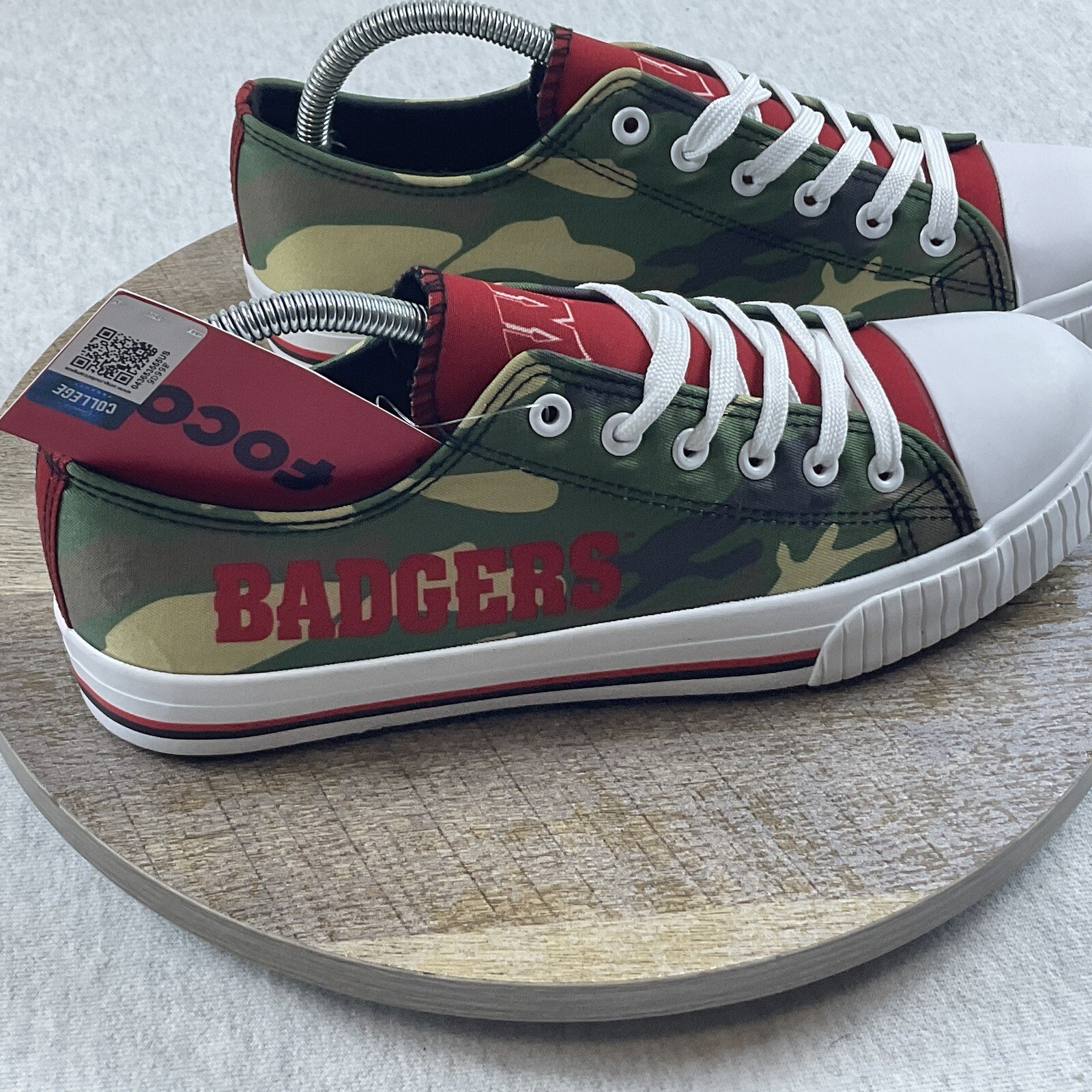 Foco Badgers Sneakers Women’s 11 Low Top Classic Lace Closure Sports Green Camo