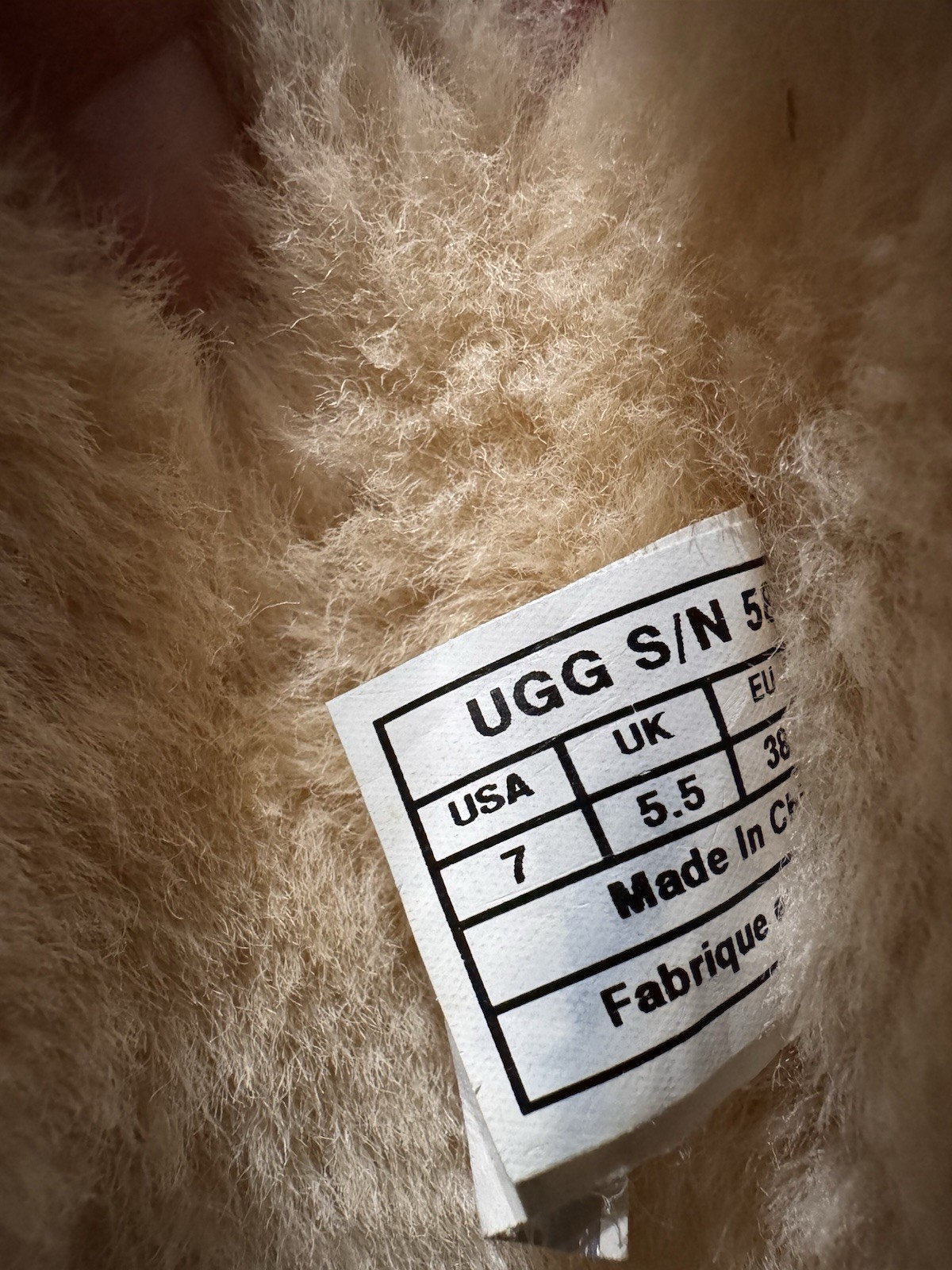 UGG Australia Bailey Button Women’s Suede Sheepskin Bootie Slippers US 7