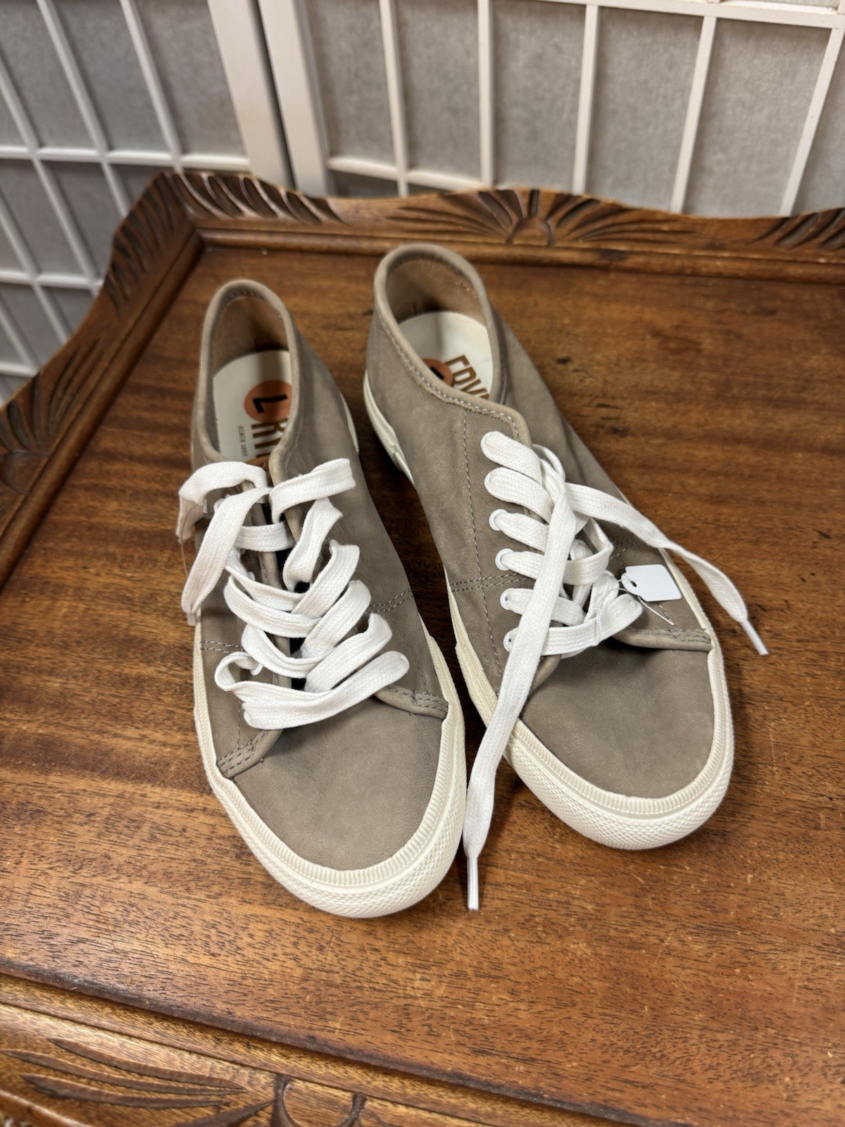 Frye, Woman, Tennis shoes, Gray-Brown, Size 7, Leather, Lace Up.!