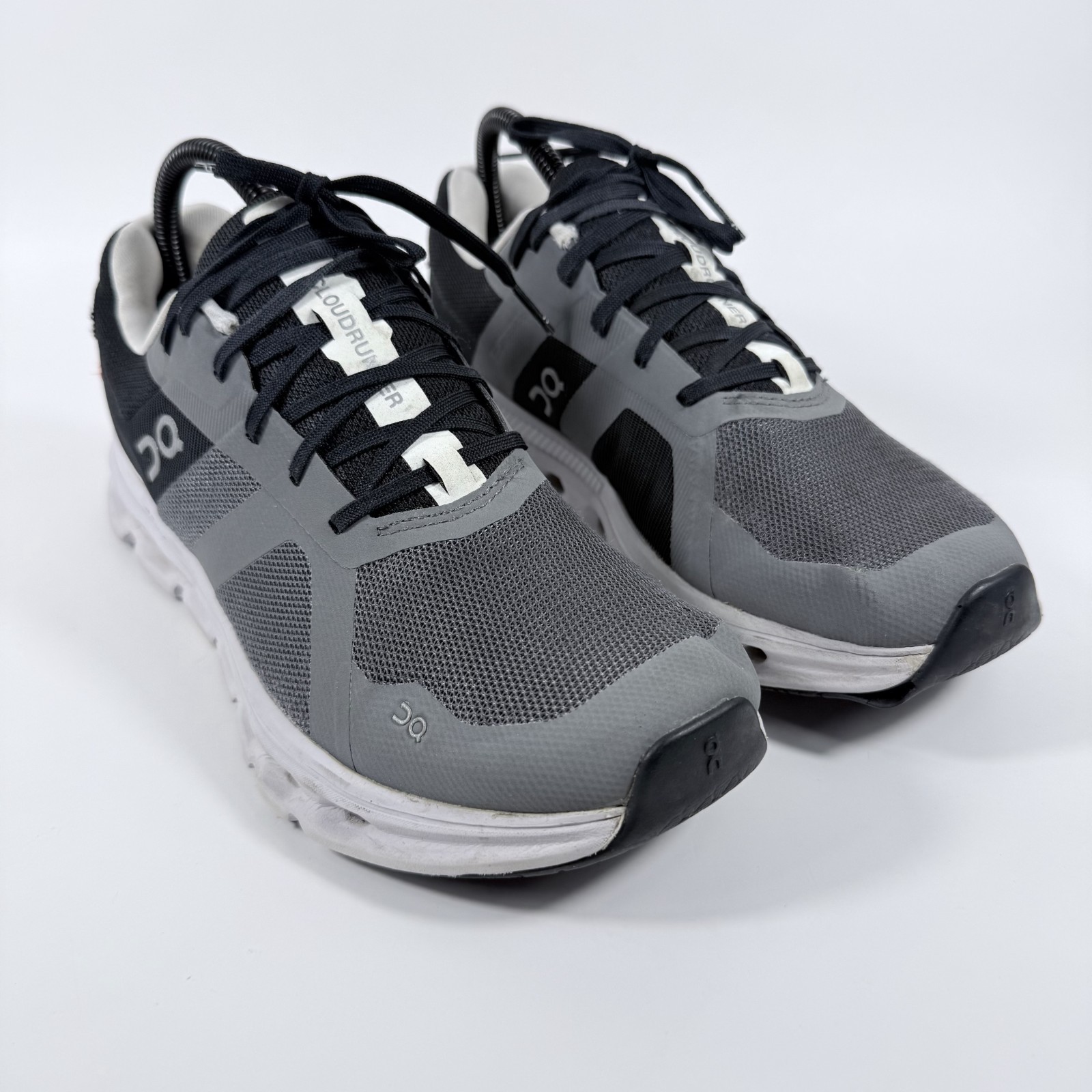 On Cloudrunner Athletic Running Sneakers Women’s Eclipse Black Low Top – 8.5