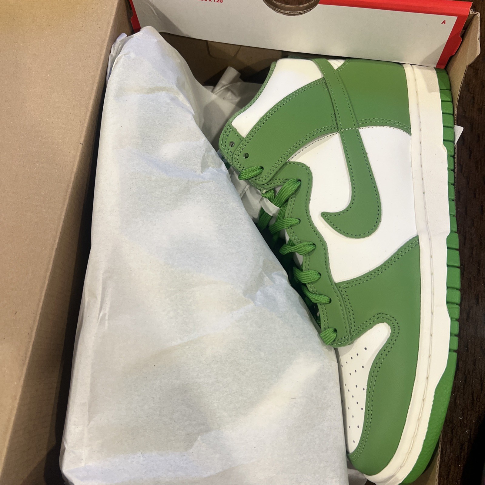 W Nike Dunk High Chlorophyll Sail Size 11.5w/10m New DD1869 300 Jedi Tiffany sb
