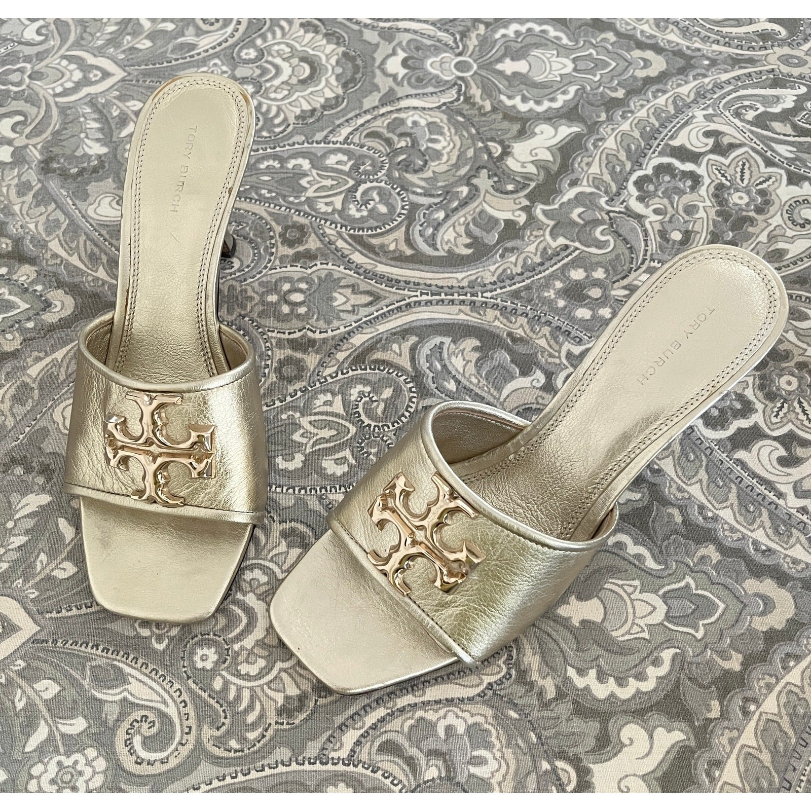 Tory Burch Eleanor Metallic Gold Medallion Mule Sandals sz 7.5