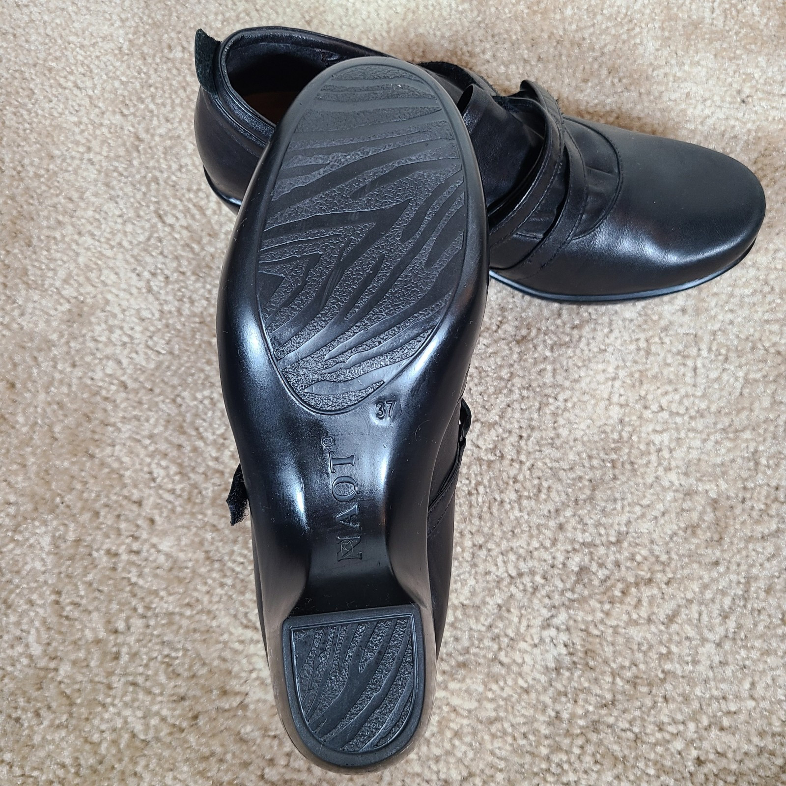 NAOT Black Leather 2″ Wedge Heel Hook & Loop Classy Wedge Shoes EU 37 ~ US 6-6.5