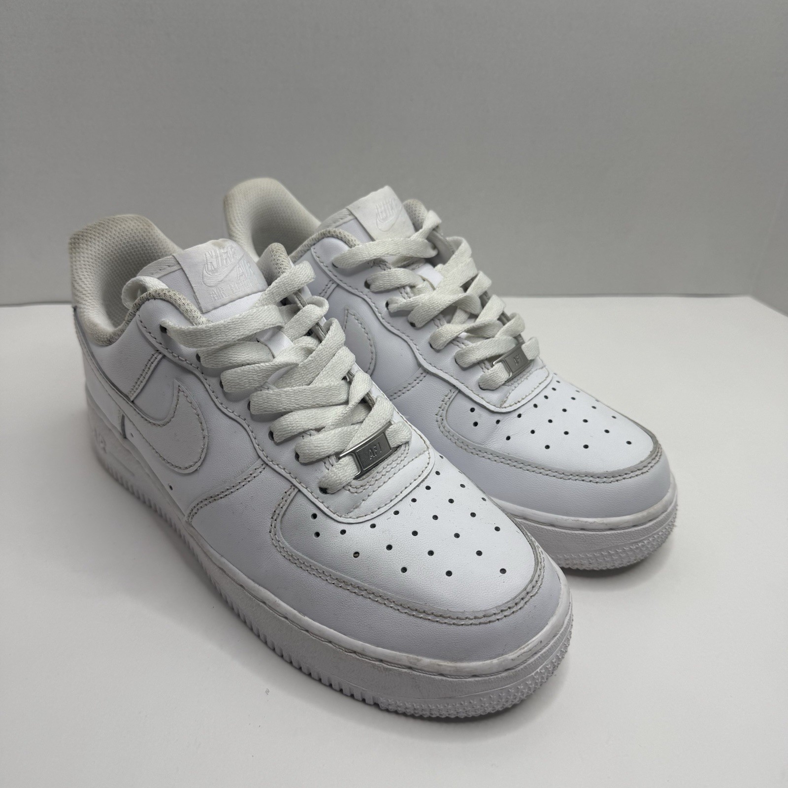 Nike Air Force 1 Low White Women’s Size 8 DD8959-100 Leather Sneakers