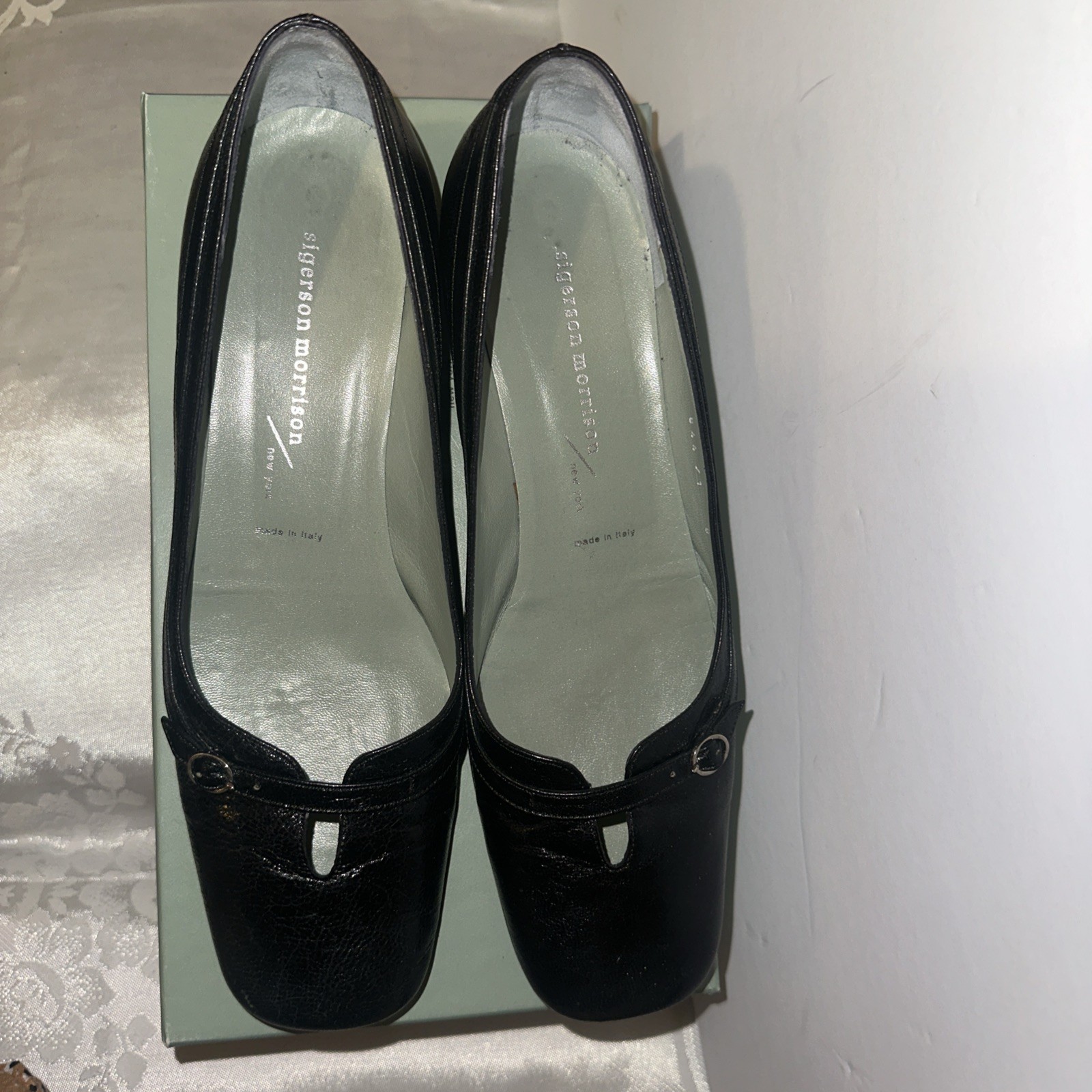 Vintage Sigerson Morrison Black leather Flat with small peg heel