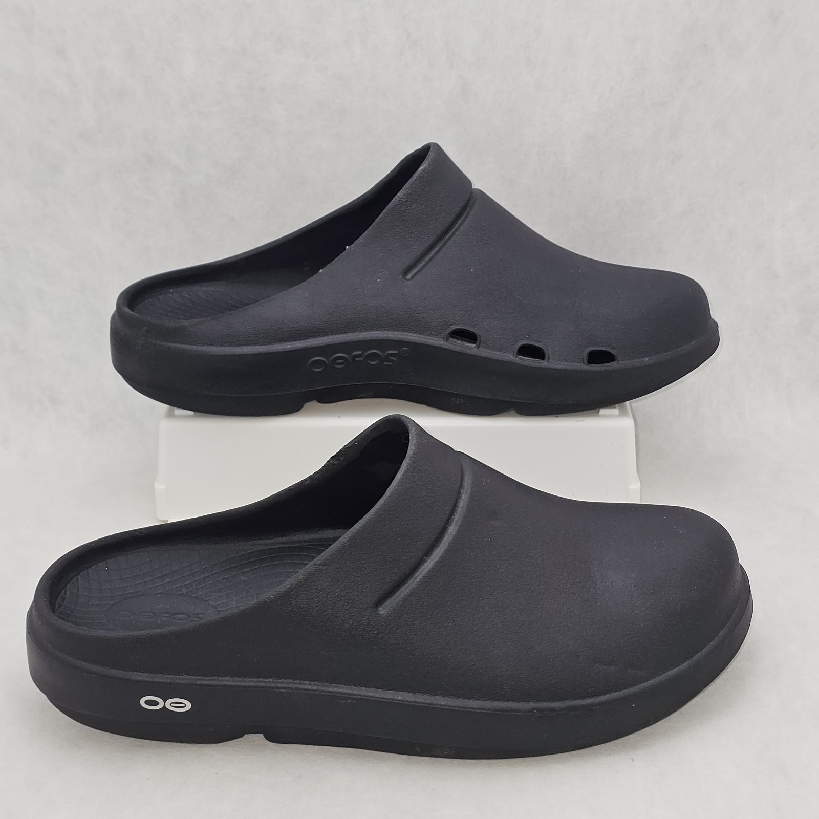 Oofos OOcloog Black Casual Slip On Recovery Unisex Clogs sz W-10 M-8 (EU 41)
