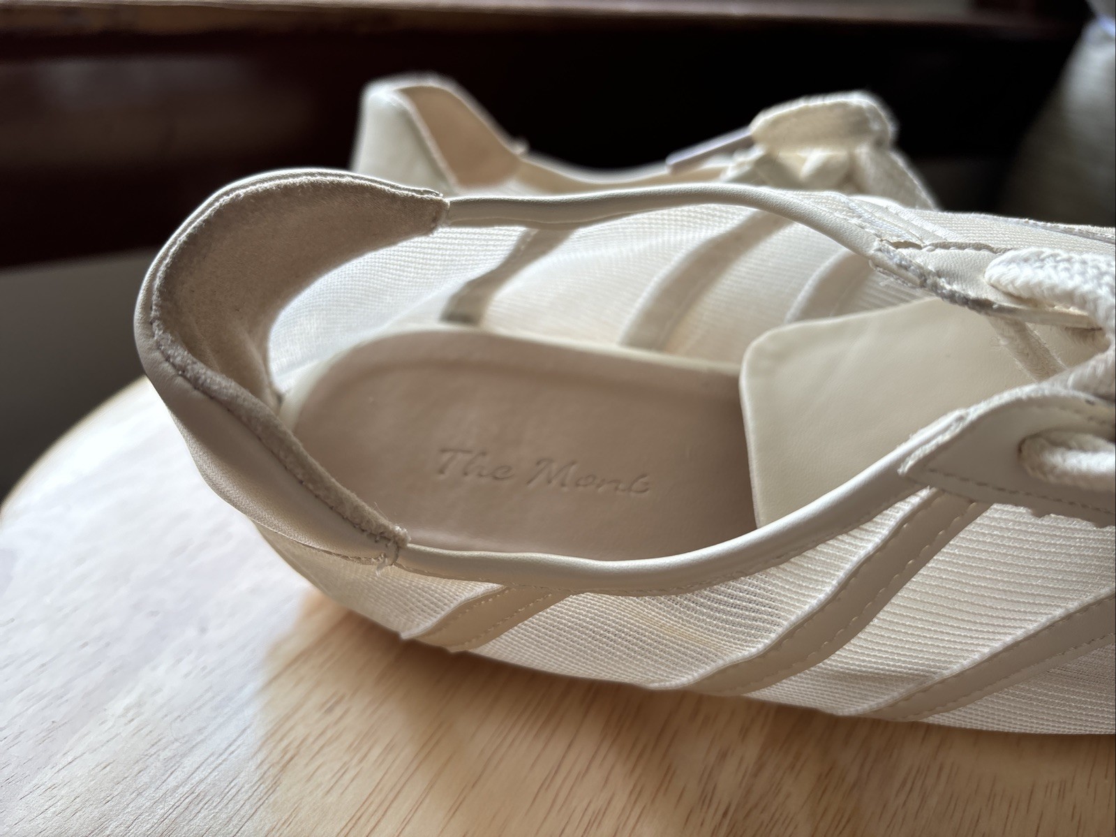 See True Mesh Shoes The Mont Size 7 Material : Synthetic leather, Mesh