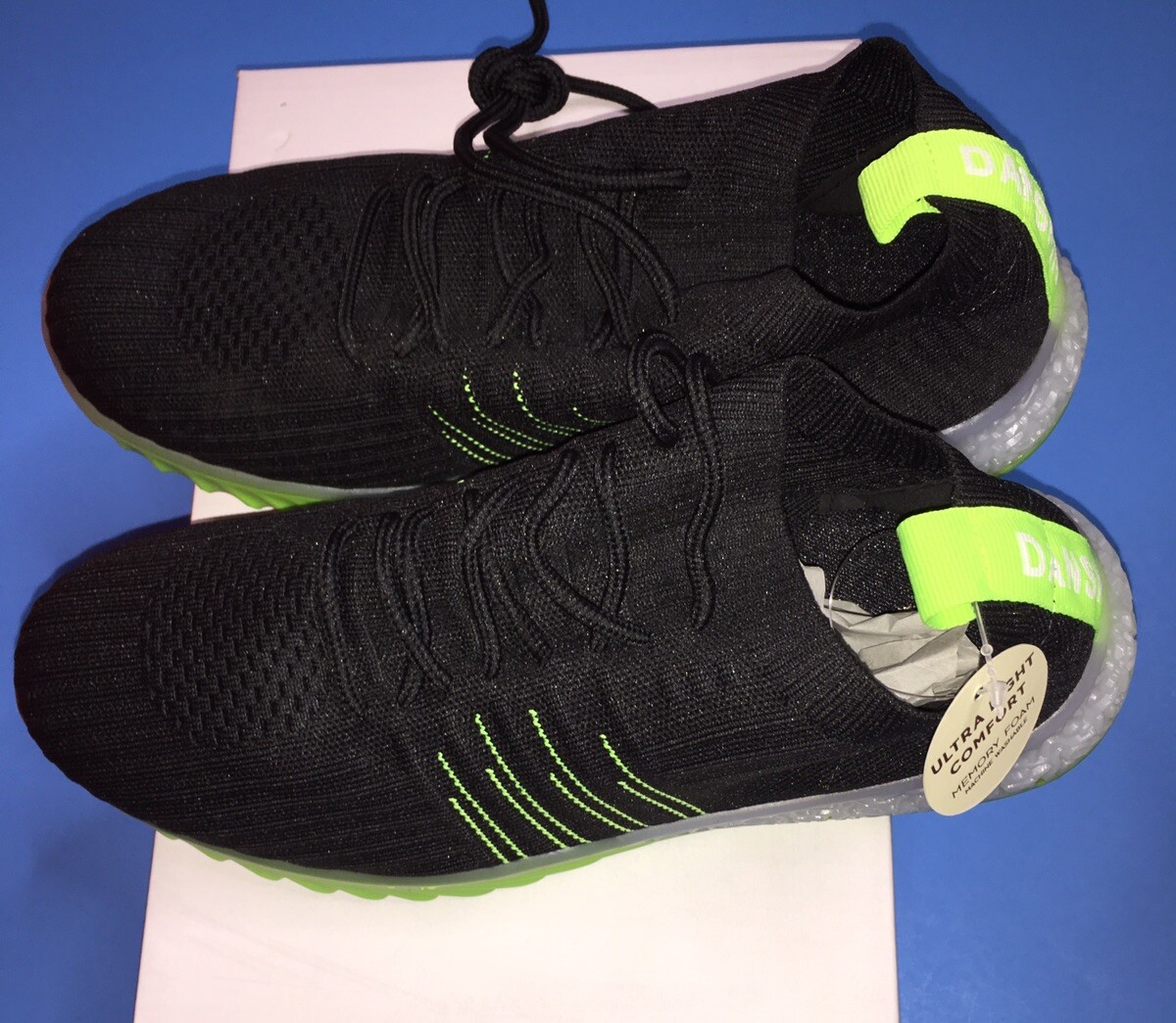 DANSKIN WOMENS POSITIVE ULTRA LIGHT SNEAKERS Knit Black & Green Sz 7 or 8.5 NIB