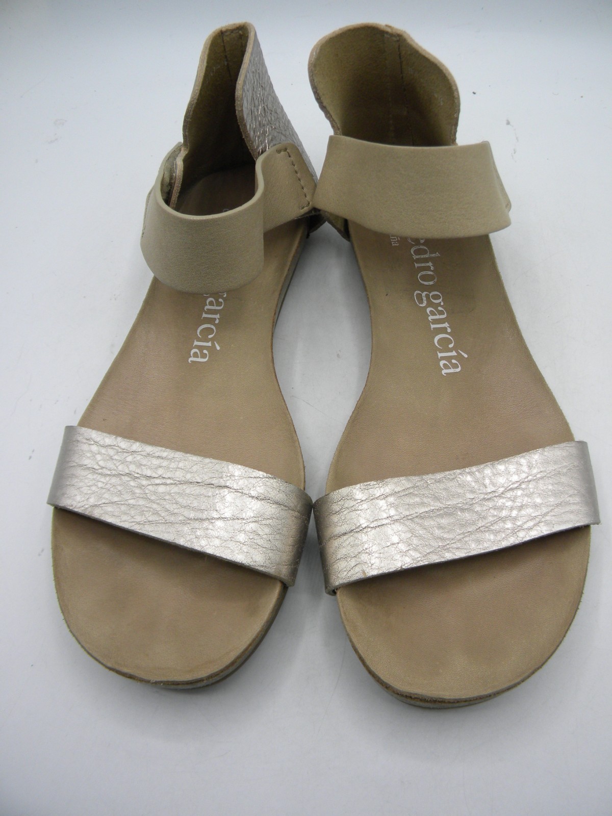 PEDRO GARCIA Pewter & Khaki Leather Flat Ankle Strap Sandals Size 36 Display