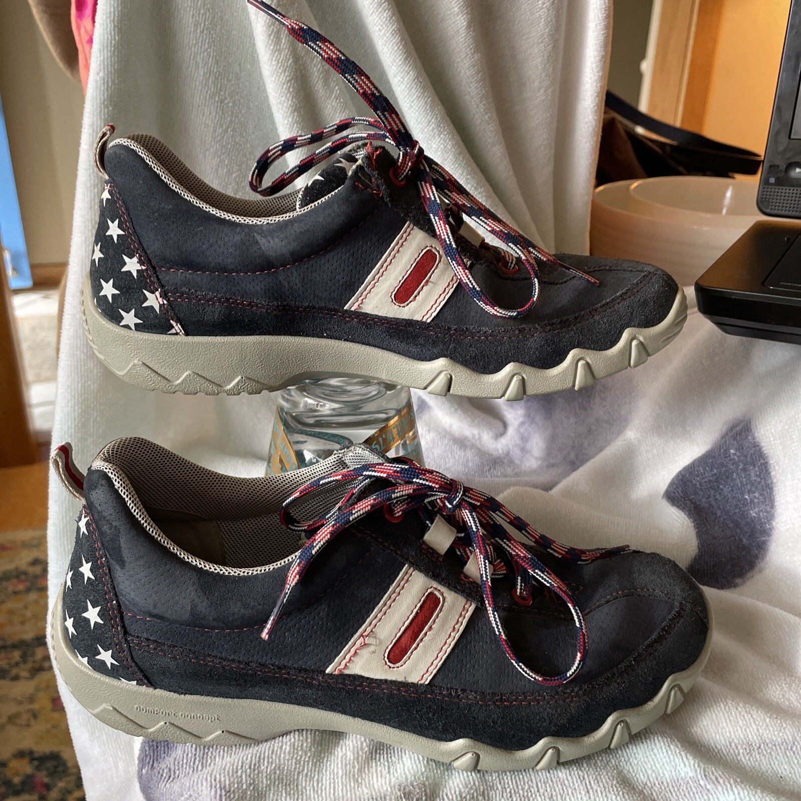 Hotter England Sneaker Royal Wedding Leanne LTD Womens US 7 Patriotic Shoes UK
