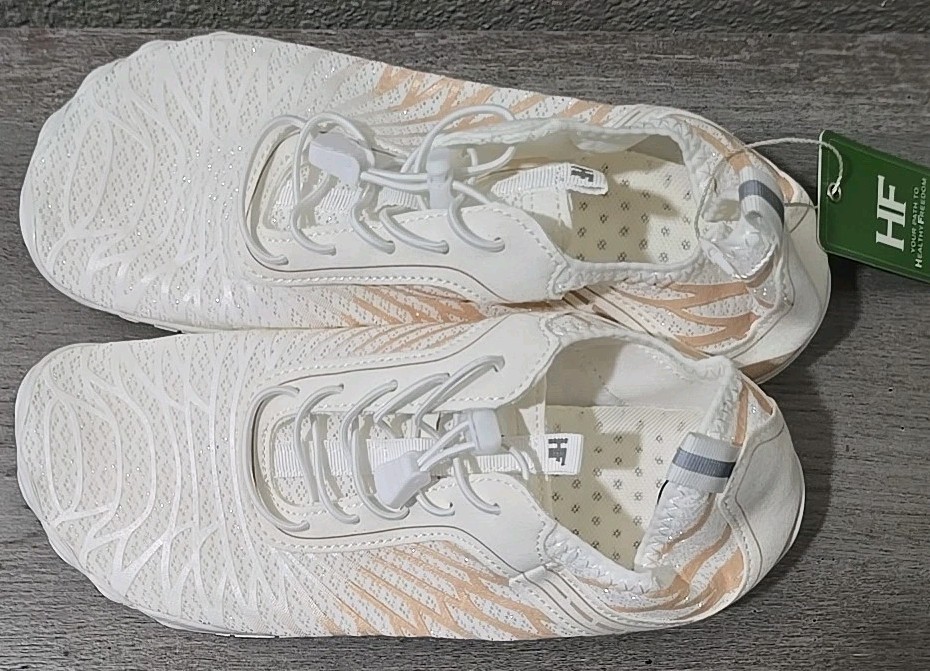 NWT Hike Footwear Lorax Pro Non-Slip Barefoot Shoes Pink EU 43/ Women’s 12-12.5