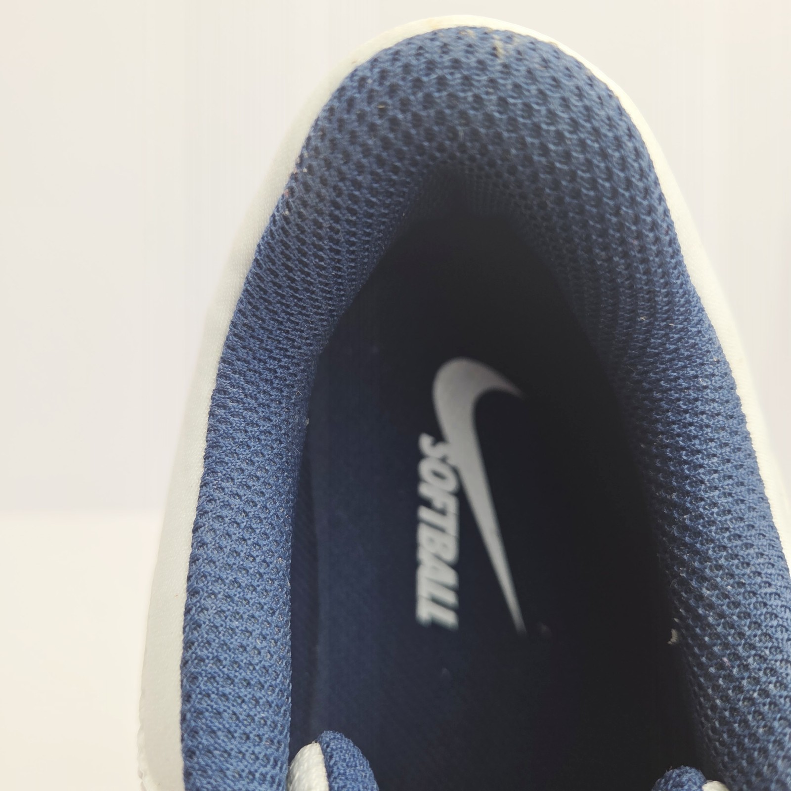 Nike Hyperdiamond4 Pro MCS Womens 10 Low Top Softball Cleats Navy White Athletic
