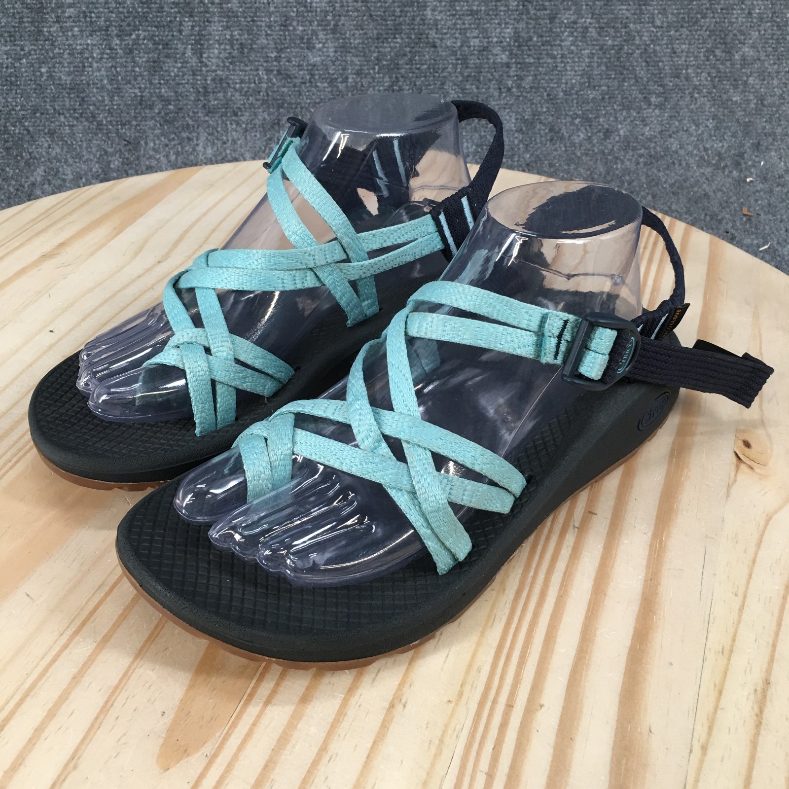 Chaco Z/Cloud X2 Sandals Womens 10 Hiking Strappy Comfort Low Top Multicolor