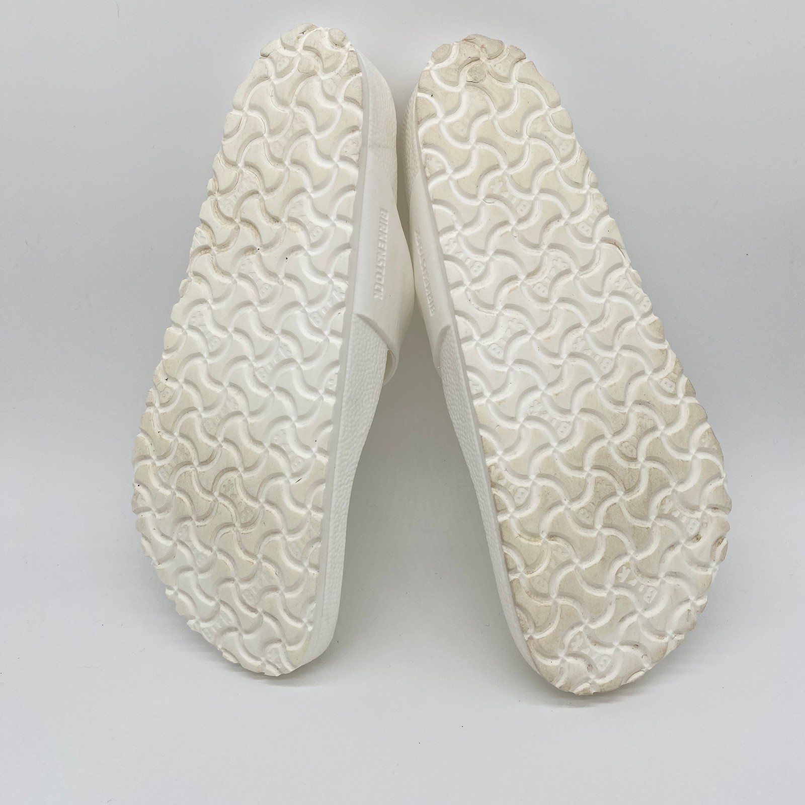 Birkenstock Gizeh EVA Slip On Sandals Women’s 11.5 Men’s 10.5 White Unisex 7067