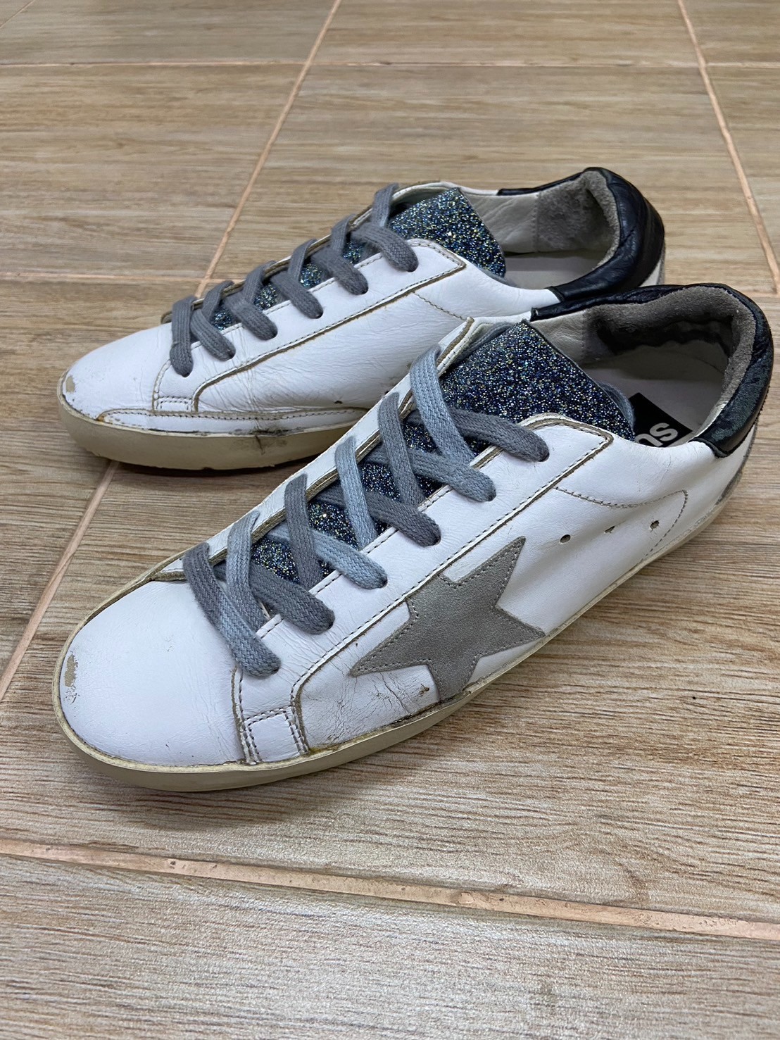 Golden Goose Superstar Sneakers EU 37 US 7 White Leather Glitter Tongue Distress