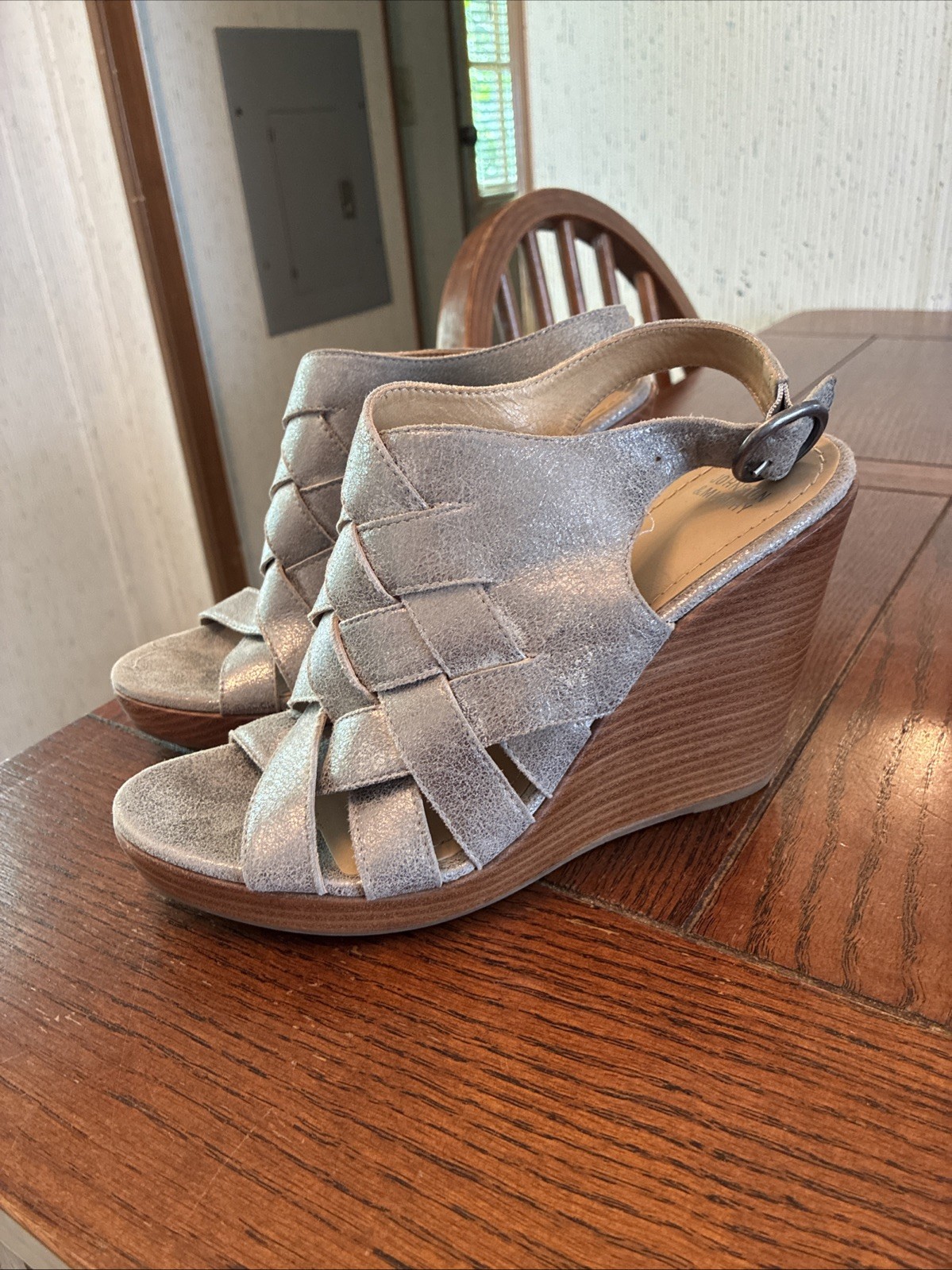 Johnston & Murphy Wedge Sandals Women’s 7M Slingback Heels Woven Metallic