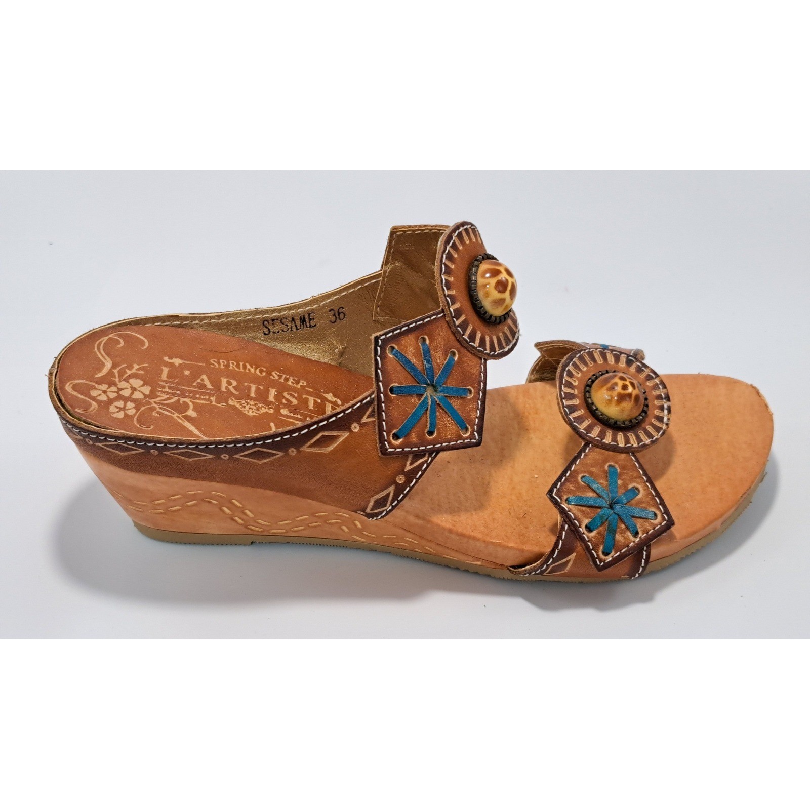 L’Artiste Spring Step Sesame Tan Leather Wedge Sandals Blue Embroidery Womens 36