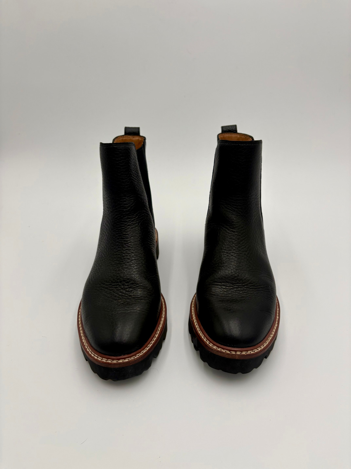 Madewell Citywalk Lugsole Chelsea Boots Black Leather Women’s 8.5 EUC Sold Out