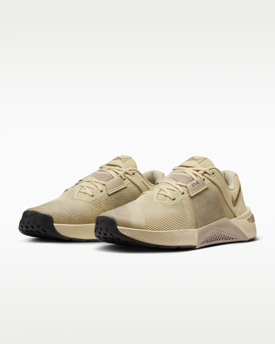 NIKE Women’s Metcon 10 SE IB6544-200 Light Khaki Cream 2 Anthracite