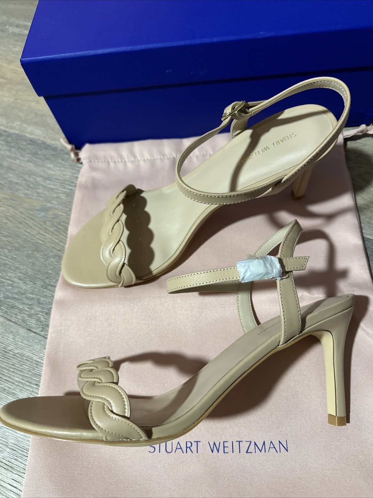 Stuart Weitzman Dancer Twistie 75 Leather Sandal Women’s Golden Beige Size 10