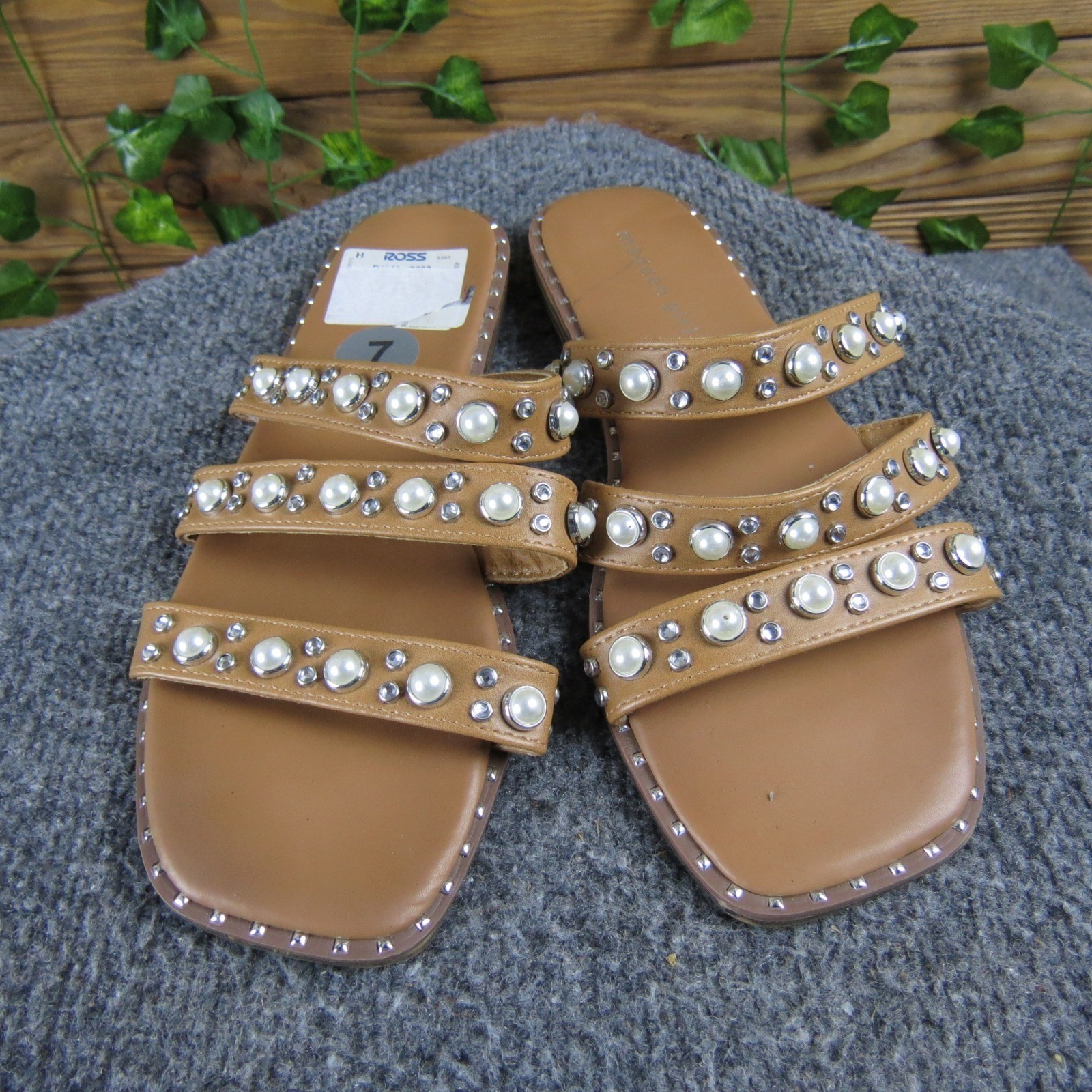 Madden Girl Heave Women’s 7 Tan Slide Sandals Studded Pearl Casual Slip-On