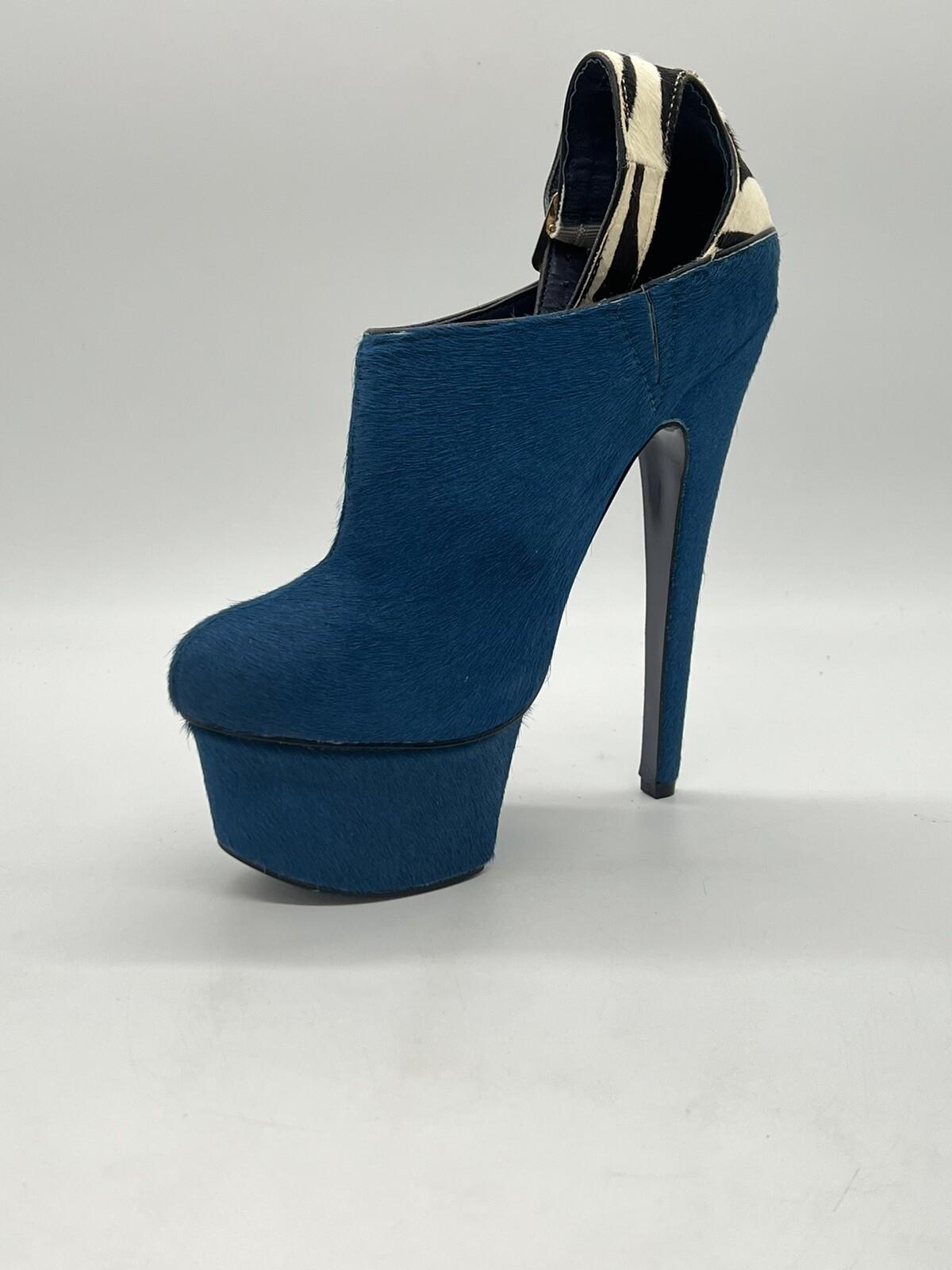 London Trash «Wynne» Teal 6.5″ Stiletto 2″ Platform Ankle Strap
