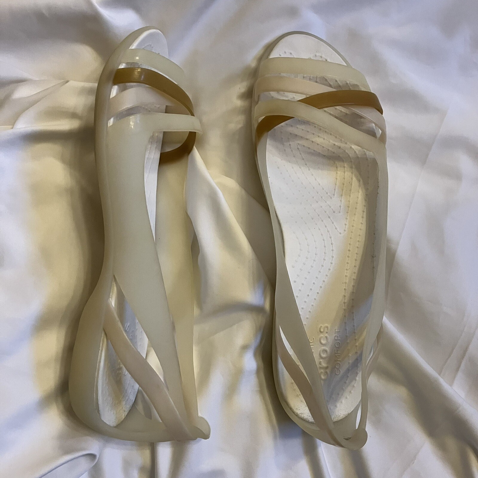 CROCS Isabella Huarache Iconic Comfort SZ 9 Ivory Tan Slip On Jelly Strappy Flat