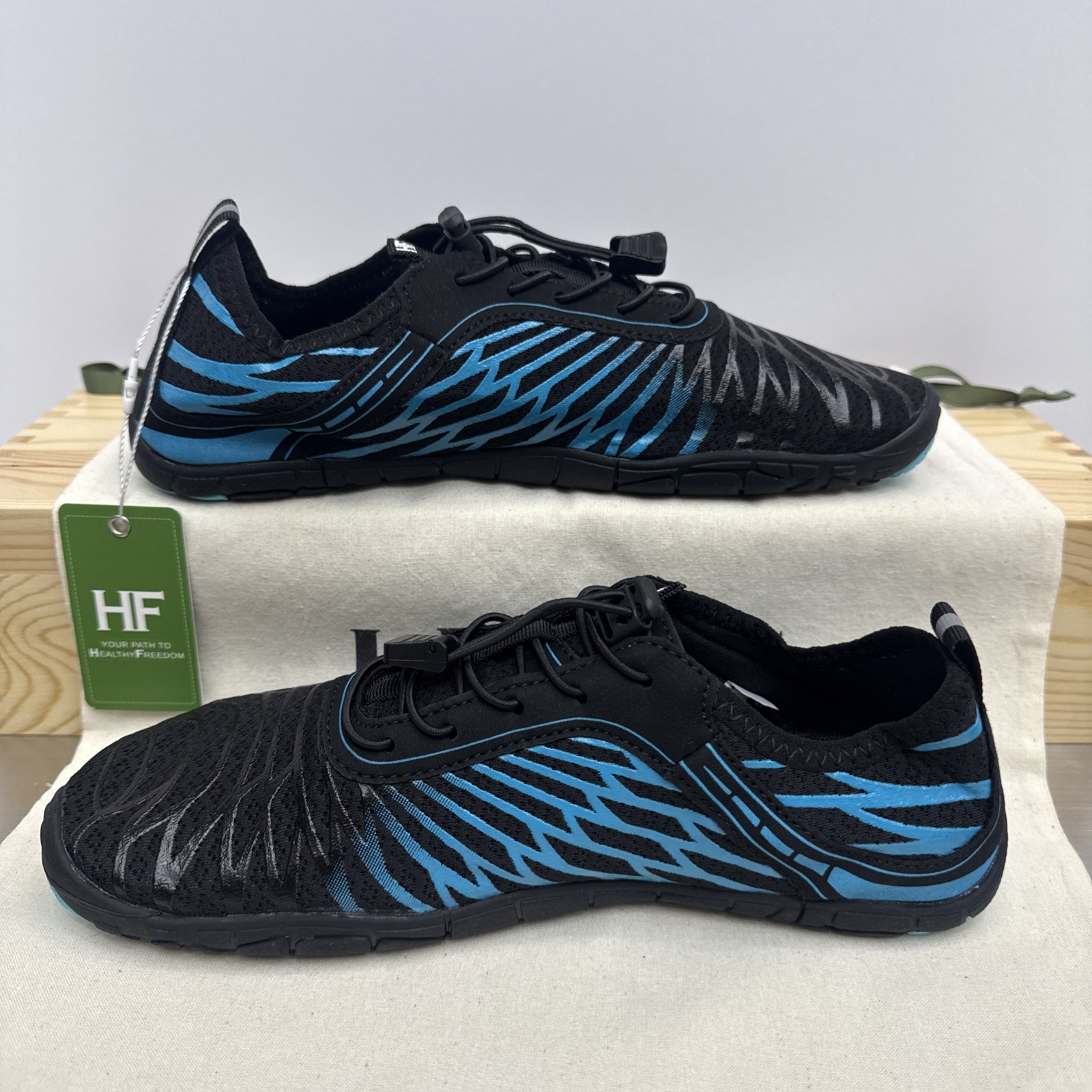 NWT Hike Footwear Shoe Lorax Pro Barefoot Black/Blue EU41 W10-10.5 M8-8.5