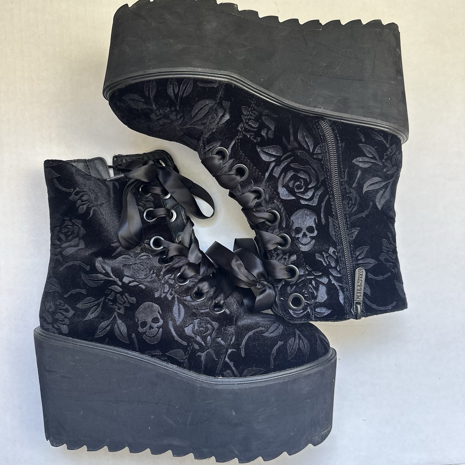 KILLSTAR Vampire’s Kiss Purple Velvet Floral Platform Boots Women’s Size 8