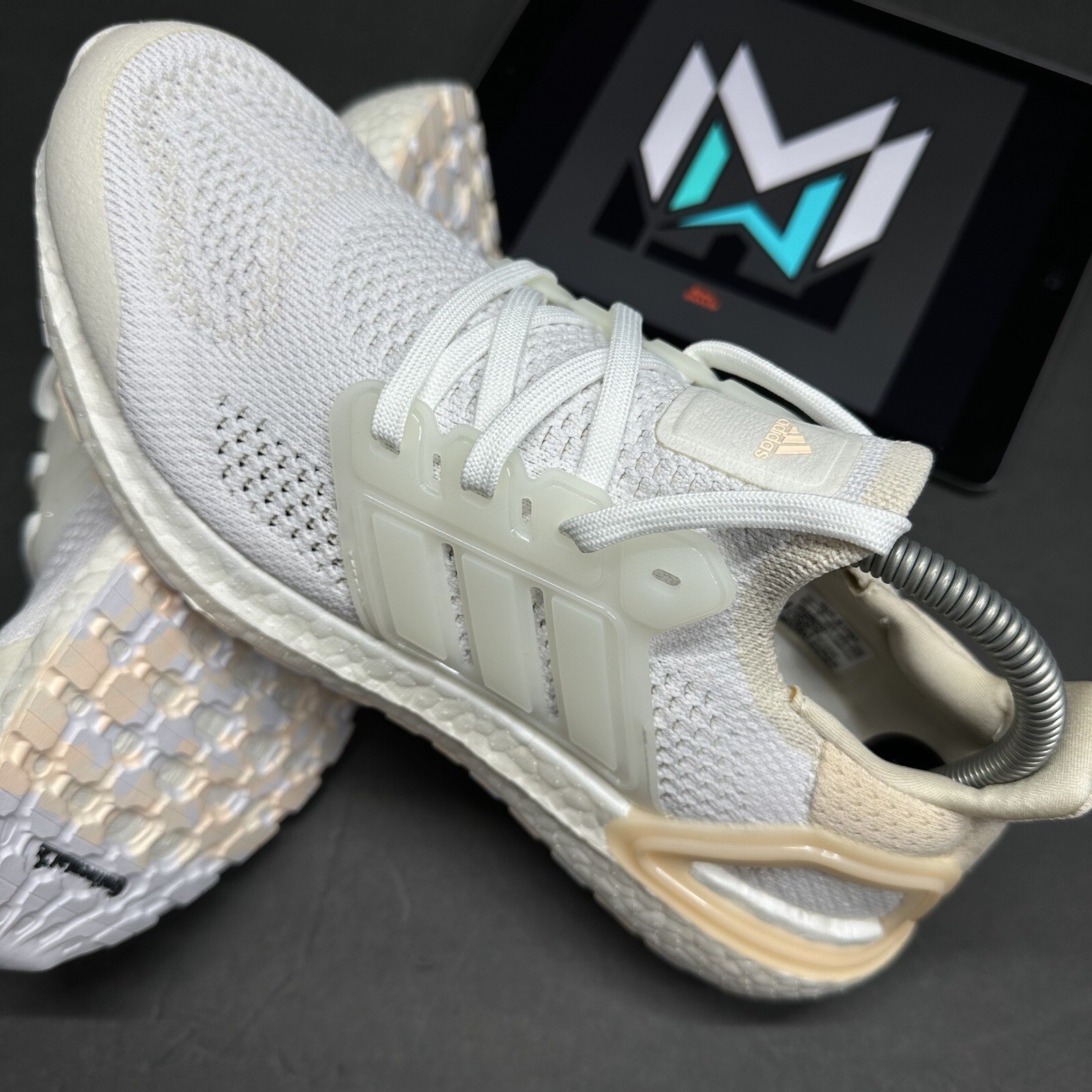 Adidas UltraBoost 19.5 DNA Running Women’s Size 8.5 White Beige GZ6469 NBY