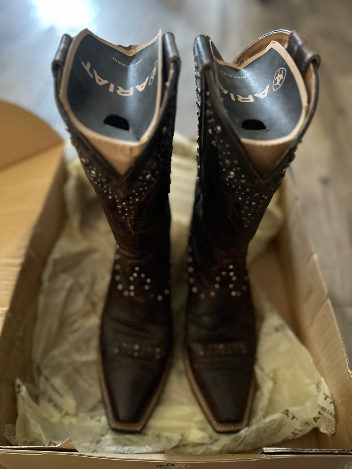 Ariat Rhinestone Cowgirl Boots – Sassy Brown 8 B Medium