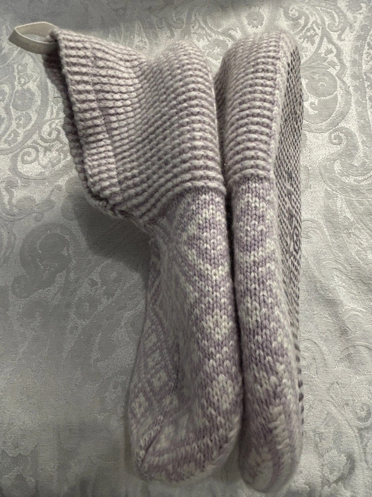Bombas Gripper Slipper Socks Fair Isle Size M Fits Women’s 9-11 Lilac $55