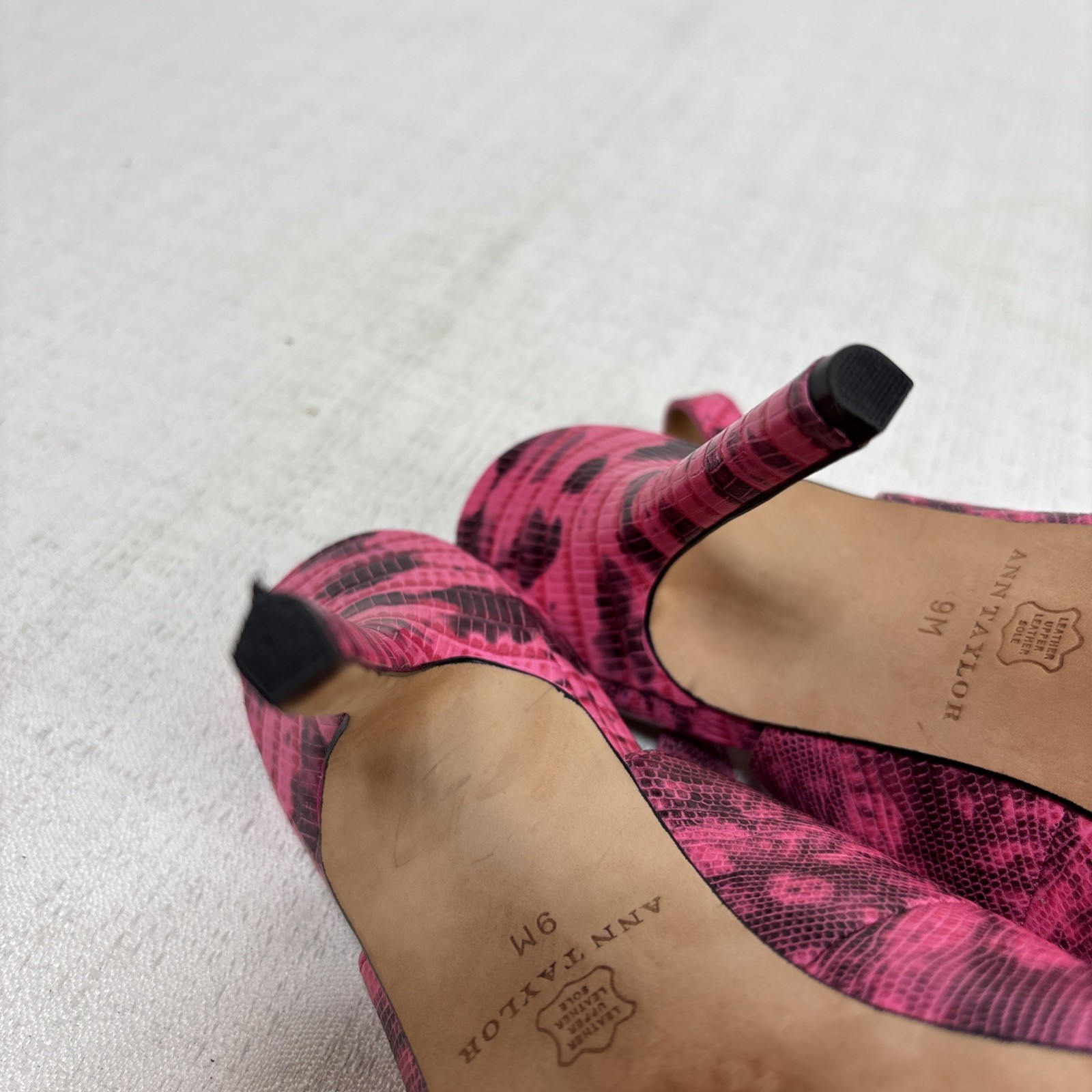 Ann Taylor Pink & Black Snakeskin Print Slingback Pump Leather Size 9